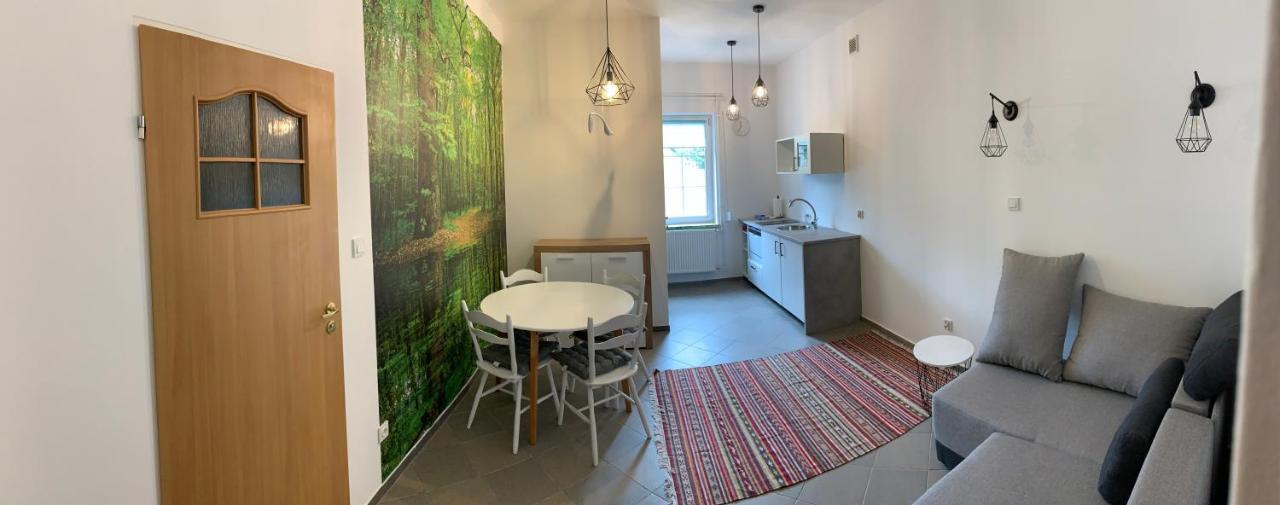 Apartamenty Stacja Reszel Exteriör bild